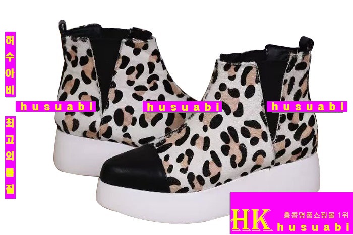 ��� �Ż� ���ڽŹ� F67857