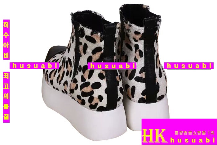 ��� �Ż� ���ڽŹ� F67857