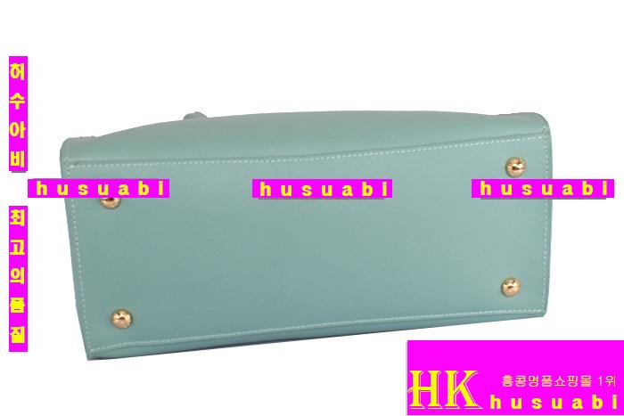 ����� ũ�ν��� �Ż� ���ǾƳ� ���� P2603