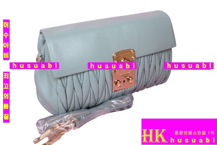 �̿�̿� ���׽�� ũ�ν��� MUG81237-2