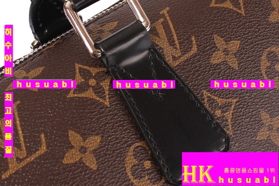 ���̺��� �������� �Ż� ���� ũ�ν��� M40868