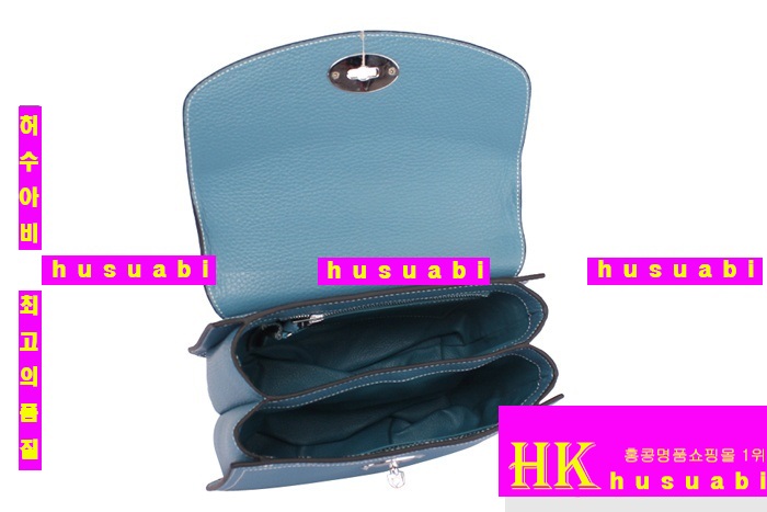 �����޽� �̸��� ũ�ν��� HE0148-7