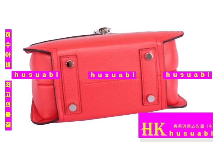 �����޽� �̸��� ũ�ν��� HE0148-6