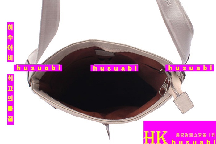 ���̺��� �Ż� ������ ũ�ν��� M91522