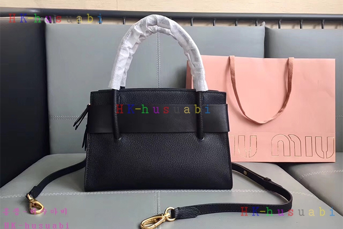 �ڹ̷��ޡ� 2017F/W �̿�̿� �Ż� ����� ���� ��Ʈ�� �̵� 5BA056-1