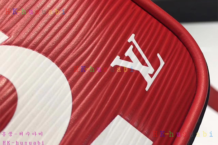 �ڹ̷��ޡ� 2017F/W ���̺��� ������ �ٴ��� ũ�ν��� LV M53434 