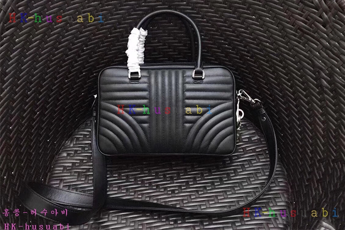 �ڹ̷��ޡ� ����� ���̾�׷� ��Ʈ�� P 1BB113