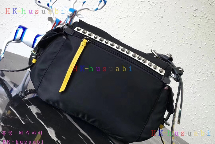 �ڹ̷��ޡ� ����� ���͵� ����� PR 1BD118-4