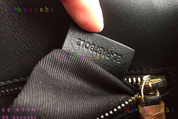 �ڹ̷��ޡ� �߷�Ƽ�� ���͵� ����� V 0781-3