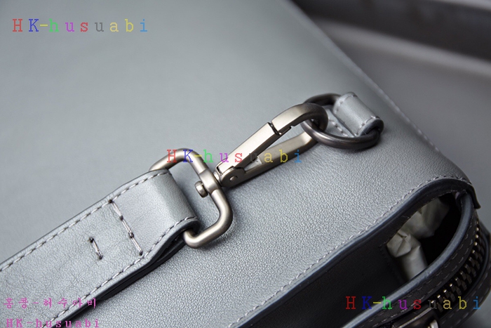 �ڹ̷��ޡ� ��� �Ż� ũ�ν��� F0448-2