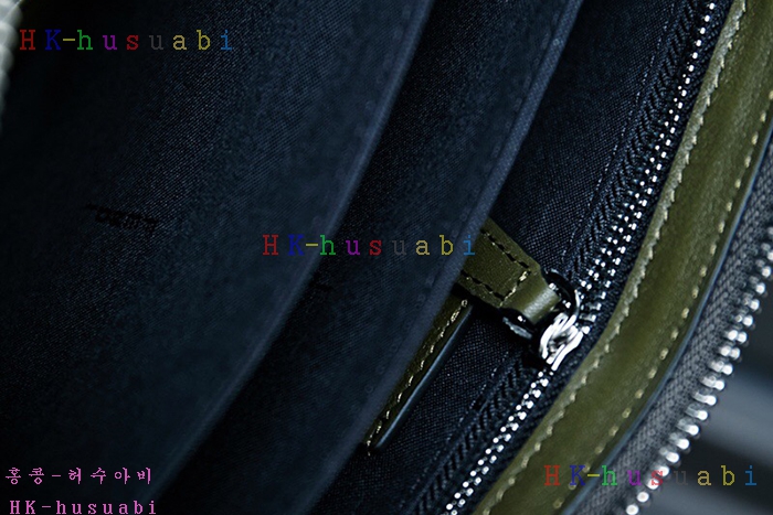 �ڹ̷��ޡ� ��� �Ż� Ŭ��ġ�� F0447