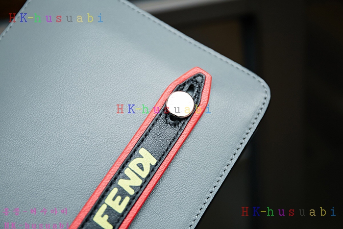 �ڹ̷��ޡ� ��� �Ż� Ŭ��ġ�� F0446