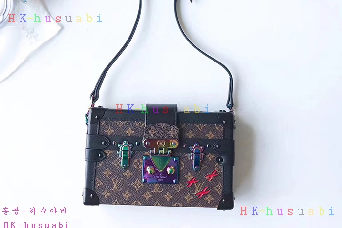 �ڹ̷��ޡ� ���̺��� �ڶ�� ��  M54650-2