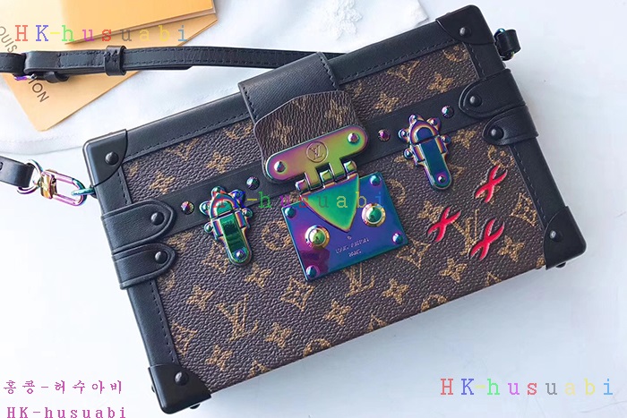 �ڹ̷��ޡ� ���̺��� �ڶ�� ��  M54650-2