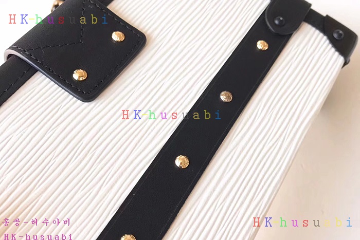 �ڹ̷��ޡ� ���̺��� �ڶ�� ��  M54650-7