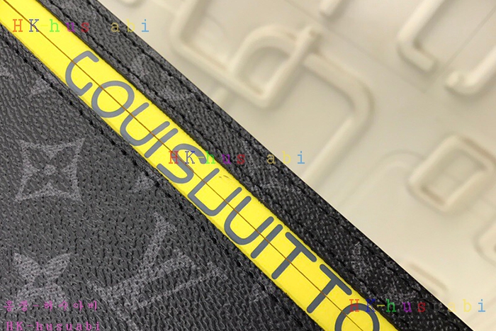 �ڹ̷��ޡڷ��̺��� ���� Ŭ��ġ M68004-2