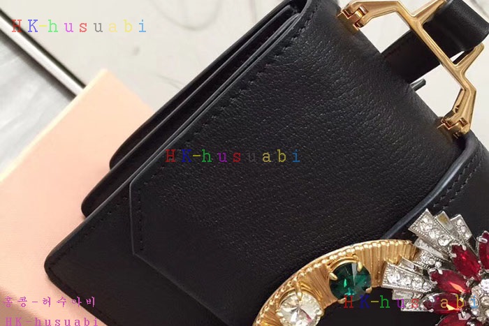 �ڹ̷��ޡ� �̿�̿� ����� �����  MU 5BH609-10