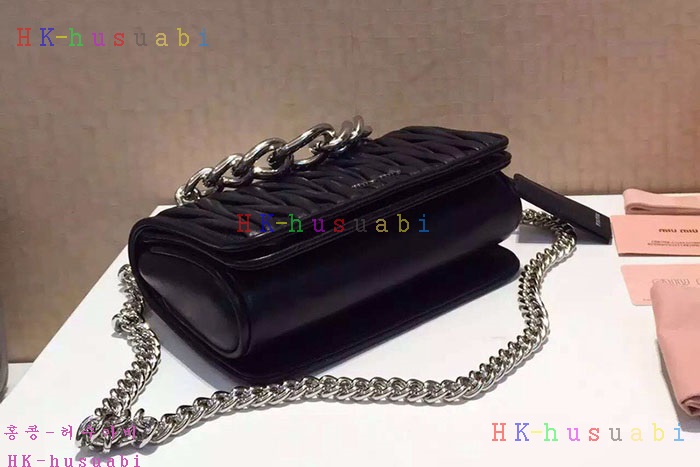 �ڹ̷��ޡ� �̿�̿� ���׶� �����  MU 5BD016