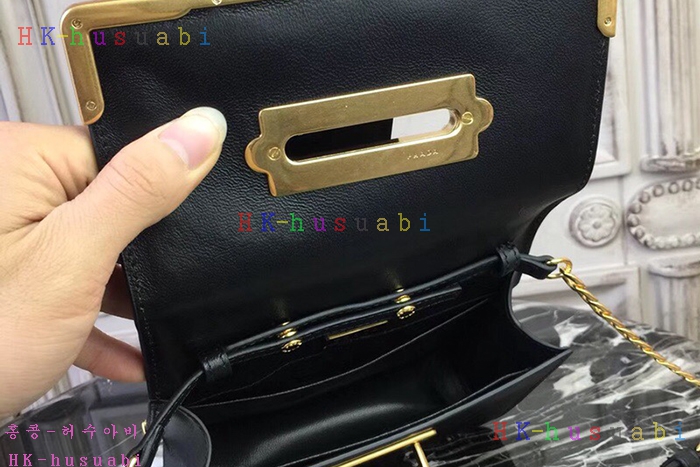 �ڹ̷��ޡ� ����� ī�̿�  ����� PR 1BH018