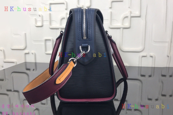 �ڹ̷��ޡ� ���̺��� ƥ������ M53443