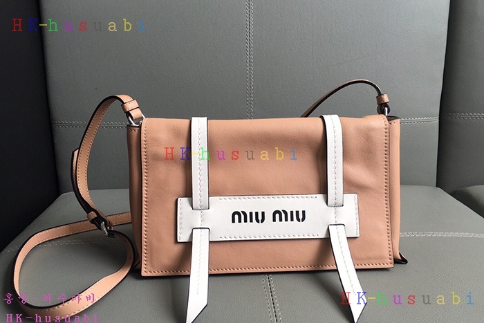 �ڹ̷��ޡ� �̿�̿� �ΰ� �÷� ����� MU 5BD075-4