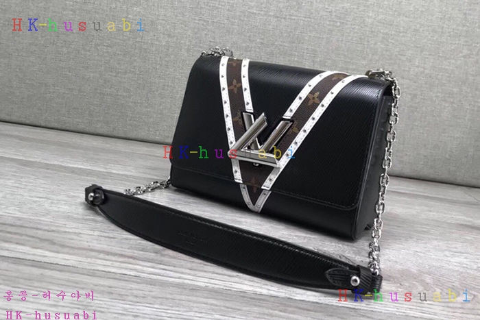 �ڹ̷��ޡ� ���̺��� Ʈ����Ʈ�� M50282V-3