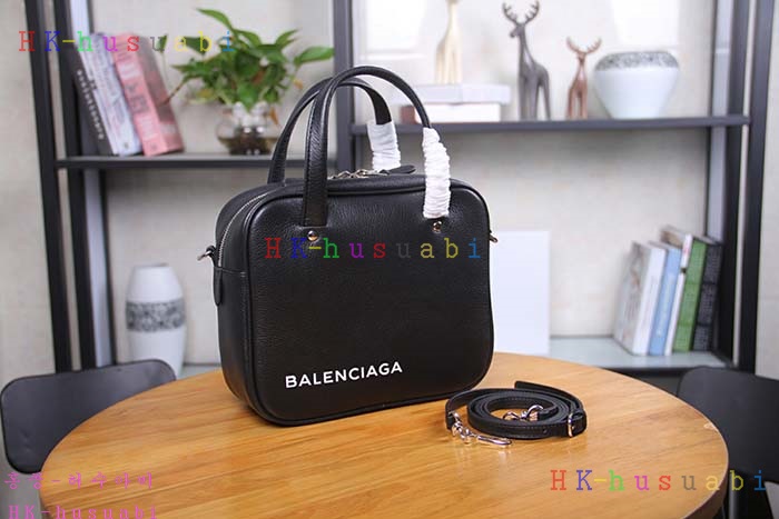 NEW 2018SS �߷��þư� ���긮���� ũ�ν��� BL86621