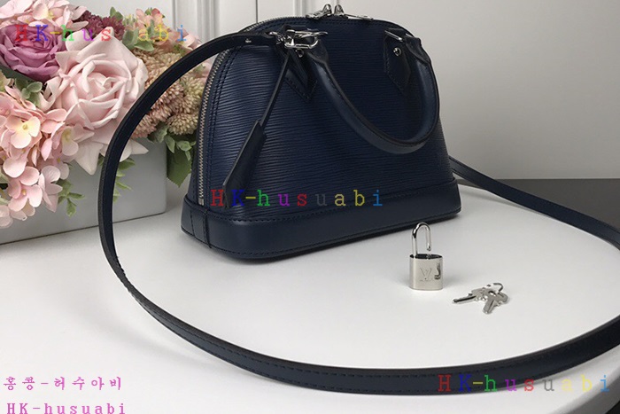 �ڹ̷��ޡ� 2018SS ���̺��� �˸� BB  M40301