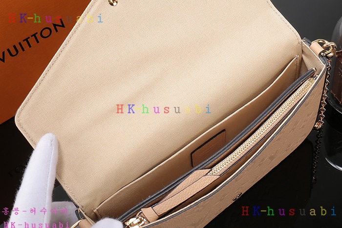 �ڹ̷��ޡ� ���̺���  ����Ʈ �縮�� M64062