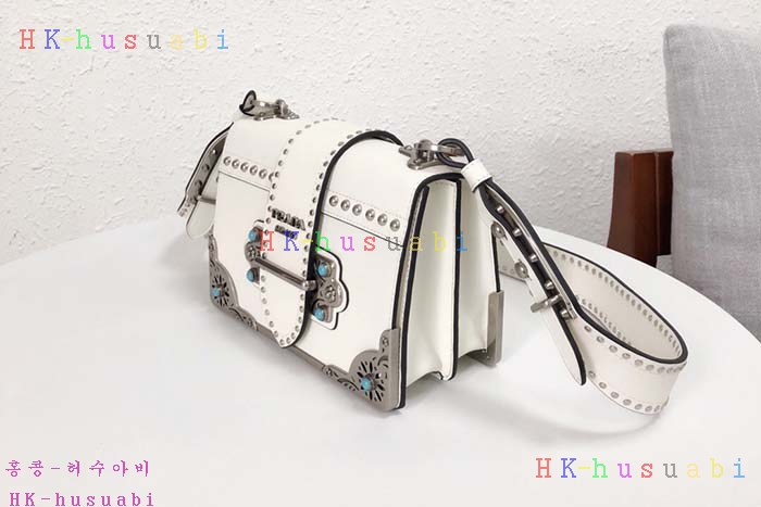 �ڹ̷��ޡ�2018SS  ����� ī�̿� ����� P 1BD045-4