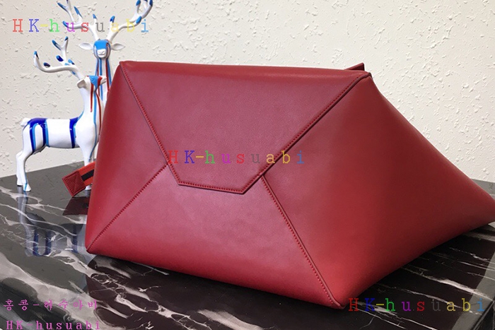 �ڹ̷��ޡ� ������ ī�ٽ� ���� ����� CL 176023-2