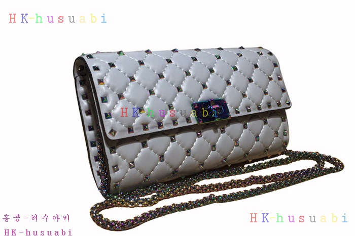 �ڹ̷��ޡ� �߷�Ƽ�� �����͵� ü�ι�  V 0137-7