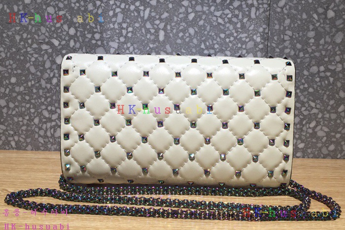 �ڹ̷��ޡ� �߷�Ƽ�� �����͵� ü�ι�  V 0137-9