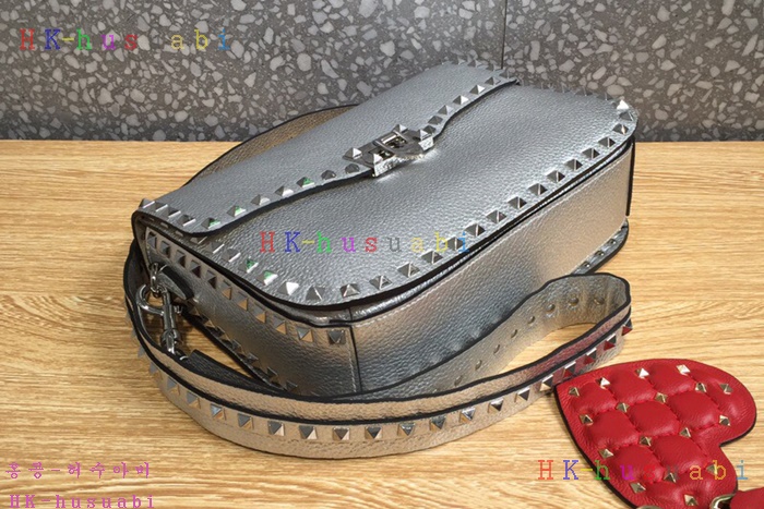 �ڹ̷��ޡ� �߷�Ƽ�� �����͵� ũ�ν��� V 0936B-5