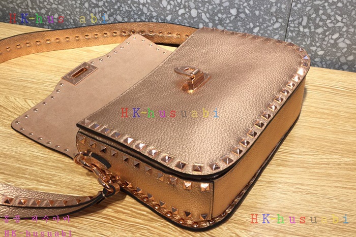 �ڹ̷��ޡ� �߷�Ƽ�� �����͵� ũ�ν��� V 0936B-6