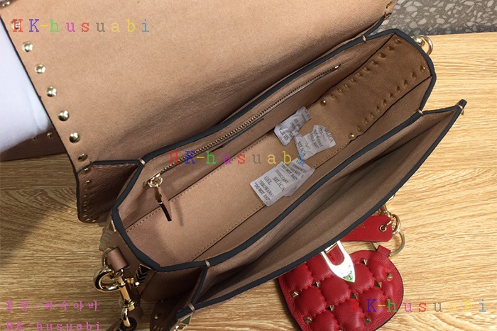 �ڹ̷��ޡ� �߷�Ƽ�� �����͵� ũ�ν��� V 0936B