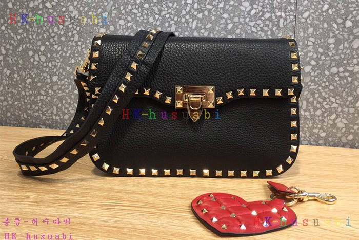 �ڹ̷��ޡ� �߷�Ƽ�� �����͵� ũ�ν��� V 0936B-3