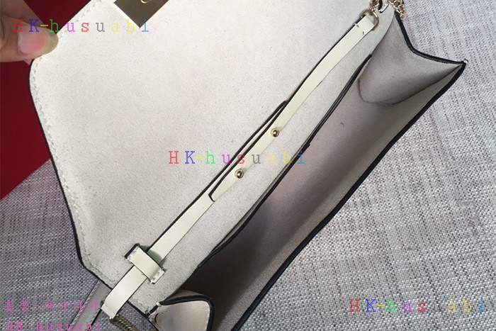 �ڹ̷��ޡ� �߷�Ƽ�� �����͵� ü�ι�  V 2045-2-4