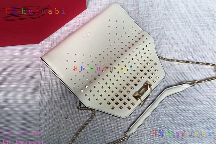 �ڹ̷��ޡ� �߷�Ƽ�� �����͵� ü�ι�  V 2045-2-4