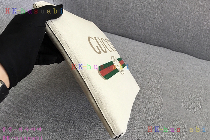 �ڹ̷��ޡ� 2018SS �ΰ� ���� Ŭ��ġ GU 500981-2