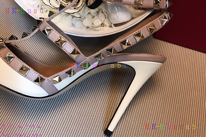 NEW 2018SS �߷�Ƽ�� ���͵��� V 695450