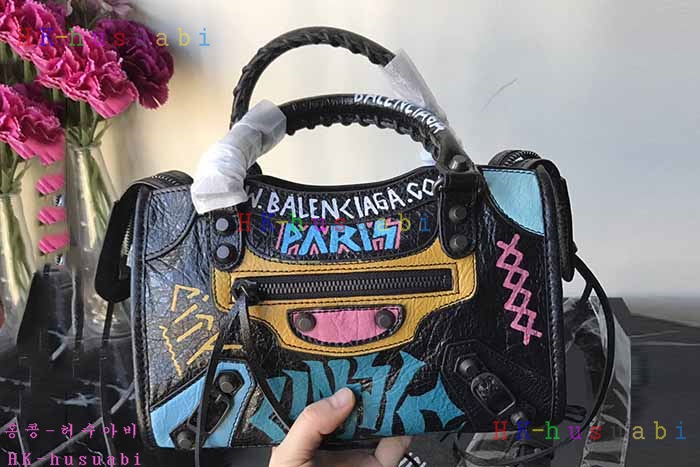 �ڹ̷��ޡ� �߷��þư� �̴� ��Ƽ�� BL 693S