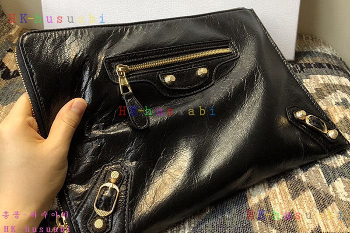 �ڹ̷��ޡ� �߷��þư� Ŭ��ġ�� BL 356A-3