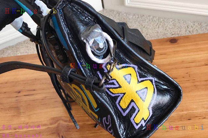 �ڹ̷��ޡ� �߷��þư� ��Ƽ�� BL 699S135