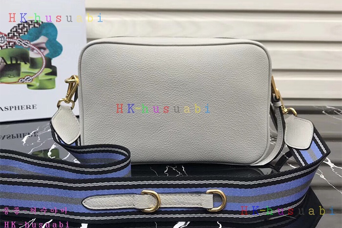 �ڹ̷��ޡ�2018SS ����� ũ�ν��ٵ� ��Ʈ�� ����� P 1BH082-2