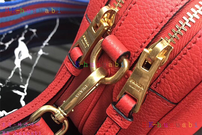 �ڹ̷��ޡ�2018SS ����� ũ�ν��ٵ� ��Ʈ�� ����� P 1BH082-4