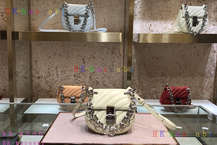 �ڹ̷��ޡ�2018SS ���ο� ������� �̴� ũ�ν��� CL 45540-2