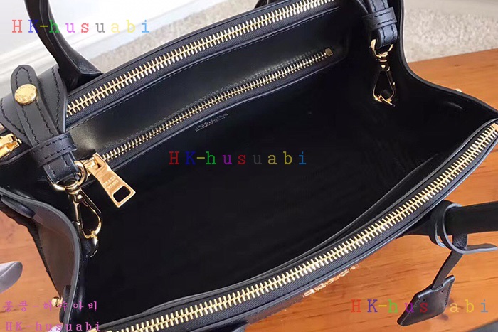 �ڹ̷��ޡ� 2018SS ����� �з����� ��Ʈ�� P 1BA102-2