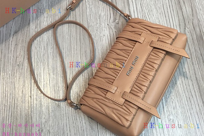 �ڹ̷��ޡ� 2018SS �̿�̿� ���׶�쎼 ����� MM 5BD076#-4