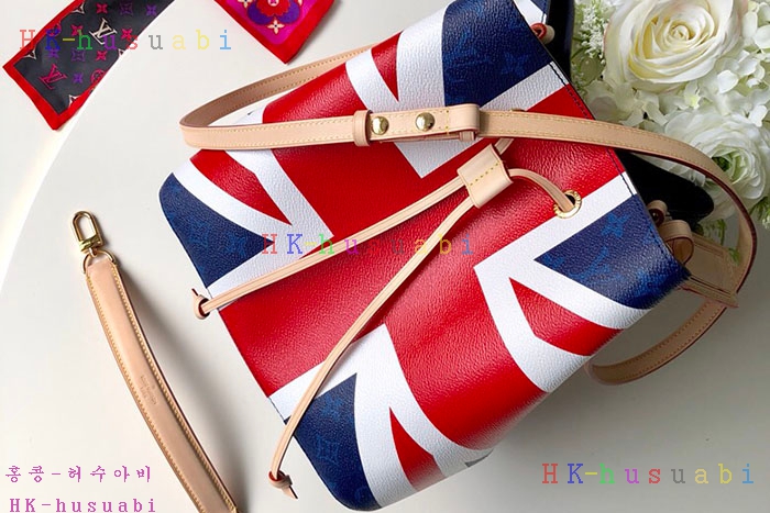 �ڹ̷��ޡ� 2018SS ���̺��� �׿��뿡  LV M44022